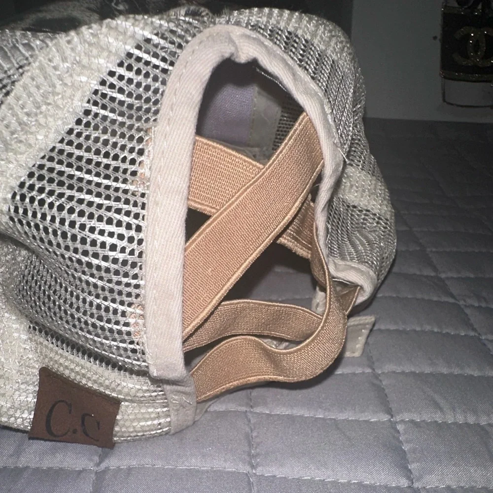 C.C Exclusive Women Leopard Animal Print Mesh Back Ponytail Baseball Cap Hat - Picture 2 of 5